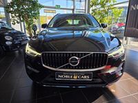 Gebraucht Volvo XC60 Momentum 197 PS (144 kW) 2022 Black stone SUV