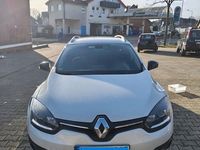 Gebraucht Renault Mégane III Life 116 PS (85 kW) 2016 Weiß Limousine