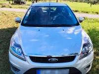 Gebraucht Ford Focus 100 PS (73 kW) 2009 Silber Coupé