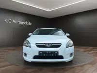 Używany Kia Ceed 126 KM (92 kW) 2011 Biały Hatchback