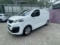Gebraucht Peugeot Expert Premium 179 PS (131 kW) 2022 Weiß Van