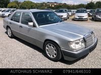 Second-hand Mercedes E280 197 CP (144 kW) 1992 Argintiu Berlinǎ