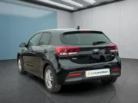 Usata Kia Rio 120 CV (88 kW) 2019 Nero Utilitaria