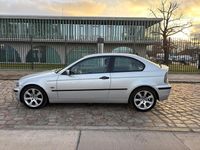Gebraucht BMW 316 116 PS (85 kW) 2002 Silber Limousine