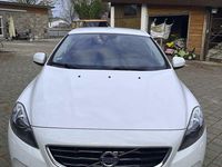 Gebraucht Volvo V40 You! 114 PS (83 kW) 2014 Weiß Limousine