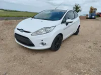 Gebraucht Ford Fiesta Titanium 82 PS (60 kW) 2009 Weiß Limousine