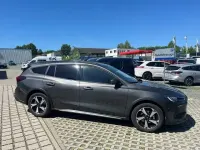 Neu Ford Focus Active X 155 PS (114 kW) 2026 Grau(metallic) Kombi