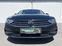 Gebraucht VW Passat R-line 150 PS (110 kW) 2023 Schwarz Kombi