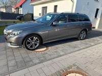 Gebraucht Mercedes E220 170 PS (125 kW) 2015 Grau Kombi