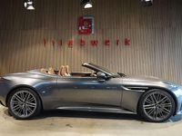 Gebraucht Aston Martin DB12 680 PS (500 kW) 2024 Magnetic silver Cabrio