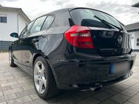 Gebraucht BMW 116 122 PS (89 kW) 2008 Schwarz Kleinwagen