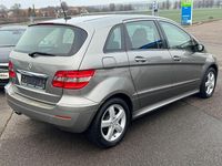 Gebraucht Mercedes B150 95 PS (69 kW) 2005 Grau Van / Kleinbus