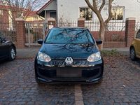 Second-hand VW up! 75 CP (55 kW) 2013 Negru Hatchback