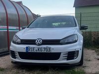Gebraucht VW Golf VI 105 PS (77 kW) 2010 Weiß Kleinwagen
