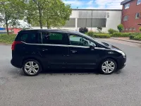 Gebraucht Peugeot 5008 Platinum 150 PS (110 kW) 2011 Schwarz Van / Kleinbus