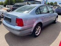 Second-hand VW Passat 101 CP (74 kW) 1998 Argintiu Berlinǎ