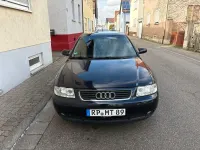 Gebraucht Audi A3 Ambiente 102 PS (75 kW) 2001 Blau Kleinwagen