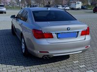 Gebraucht BMW 730L 245 PS (180 kW) 2009 Silber Limousine