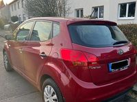 Gebraucht Kia Venga Attract 90 PS (66 kW) 2011 Rot Kleinwagen