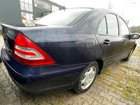 Gebraucht Mercedes C180 143 PS (105 kW) 2005 Blau Limousine