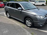 Gebraucht Mitsubishi Outlander 150 PS (110 kW) 2014 Grau SUV