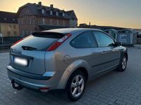 Gebraucht Ford Focus 101 PS (74 kW) 2005 Grau Kleinwagen