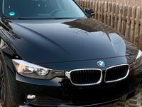 Gebraucht BMW 320 Sport Line 184 PS (135 kW) 2012 Schwarz Kombi