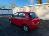 Gebraucht Toyota Yaris 69 PS (50 kW) 2008 Rot Kleinwagen