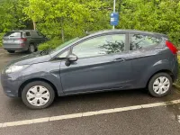 Gebraucht Ford Fiesta 60 PS (44 kW) 2011 Grau Limousine