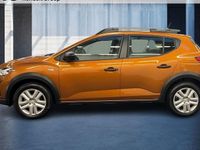 Gebraucht Dacia Sandero Essentiel 101 PS (74 kW) 2023 Orange Limousine