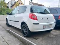 Second-hand Renault Clio II 2009 Alb Hatchback