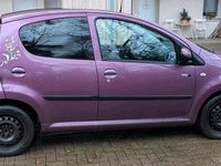 Gebraucht Peugeot 107 68 PS (50 kW) 2013 Violet Kleinwagen