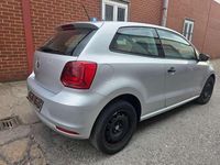 Gebraucht VW Polo 60 PS (44 kW) 2016 Grau Kleinwagen