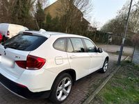 Gebraucht BMW X1 177 PS (130 kW) 2011 Weiß SUV