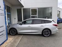 Gebraucht Ford Focus ST-Line 125 PS (91 kW) 2023 Polarsilber metallic Kombi