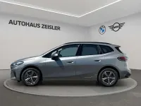 Gebraucht BMW 220 Active Tourer Luxury Line 156 PS (114 kW) 2025 Skyscraper grau Van / Kleinbus