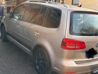 Gebraucht VW Touran 141 PS (103 kW) 2013 Andere farben Van / Kleinbus