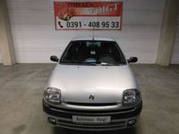 Gebraucht Renault Clio II 75 PS (55 kW) 2000 Silber Limousine