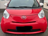 Gebraucht Toyota iQ 68 PS (50 kW) 2014 Rot Kleinwagen