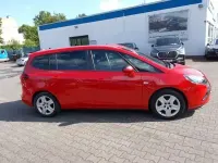 Gebraucht Opel Zafira Tourer Edition 136 PS (100 kW) 2016 Rot Van / Kleinbus