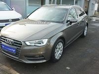 Gebraucht Audi A3 Ambiente 122 PS (89 kW) 2014 Grau Limousine