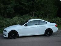 Gebraucht BMW 320 M Sport 170 PS (125 kW) 2011 Weiß Coupé