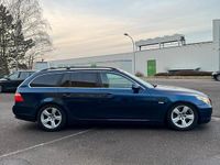Gebraucht BMW 525 197 PS (144 kW) 2007 Blau Kombi