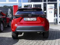 Gebraucht Toyota Yaris Cross 131 PS (96 kW) 2026 Karminarot SUV