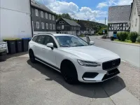 Gebraucht Volvo V60 190 PS (139 kW) 2019 Weiß Kombi