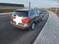Gebraucht Mercedes B180 122 PS (89 kW) 2012 Braun Van / Kleinbus