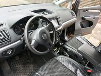 Second-hand VW Sharan 150 CP (110 kW) 2010 Maro Monovolum