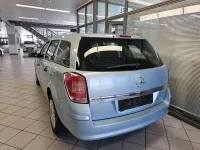 Gebraucht Opel Astra Comfort 116 PS (85 kW) 2009 Blaumet. Kombi