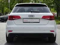 Używany Audi A3 Sport 116 KM (85 kW) 2019 Biały Sedan/Limuzyna