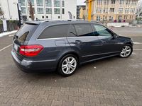 Gebraucht Mercedes 220 170 PS (125 kW) 2010 Silber Kombi